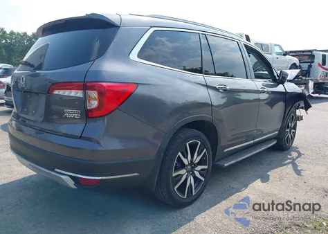 2019 Honda Pilot Touring из США, поврежденный, VIN 5FNYF6H60KB000453